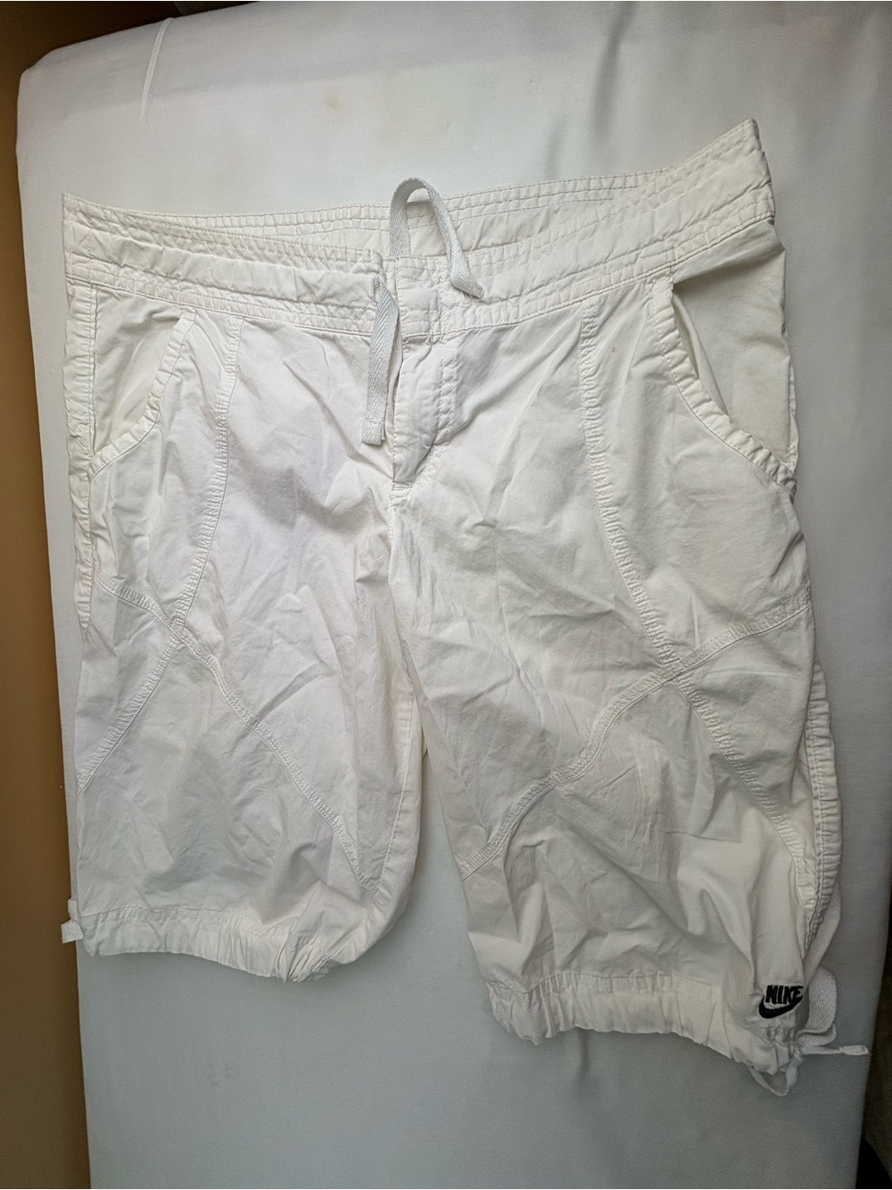 Nike White Casual Drawstring Women’s Bermudas